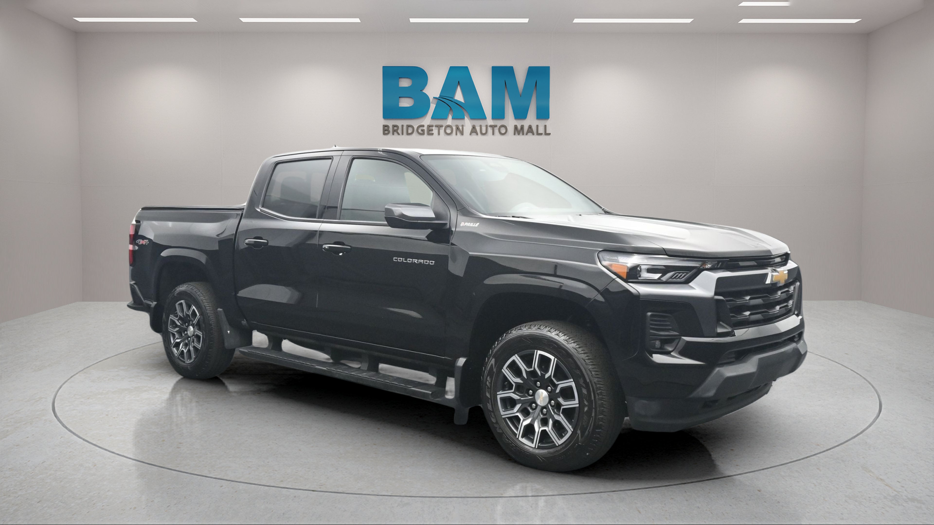 2024 Chevrolet Colorado LT 4WD in Black — front three-quarter view