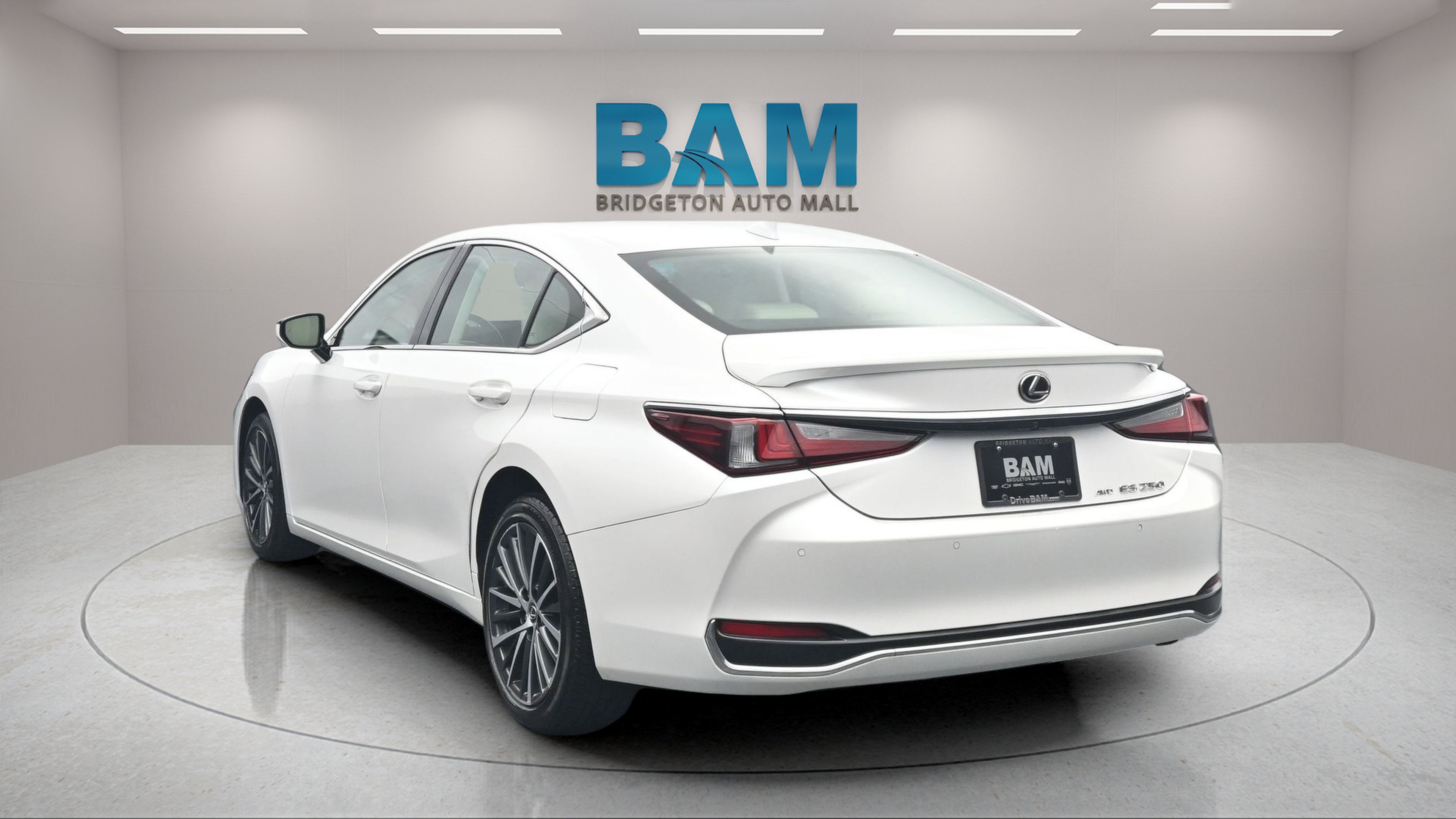 2023 Lexus ES 250 — rear three-quarter view