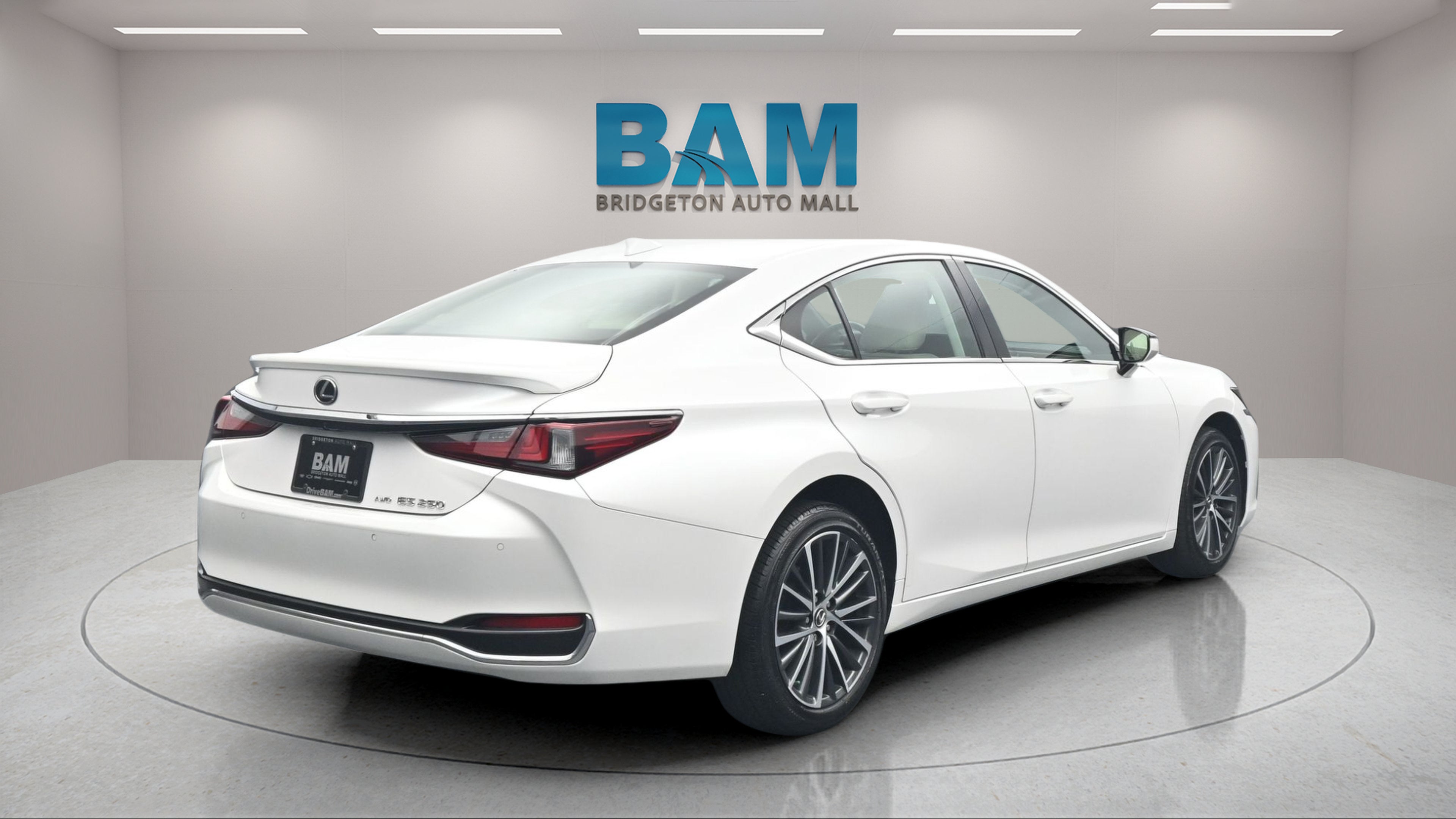2023 Lexus ES 250 — interior view